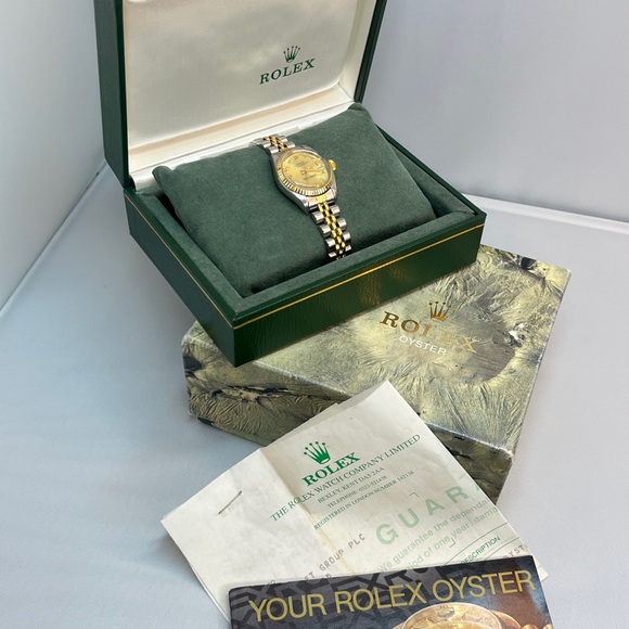 PAPERS Rolex Datejust 26mm 69240 Two Tone Jubilee 18k Gold Roman Dial Watch - Picture 4 of 15